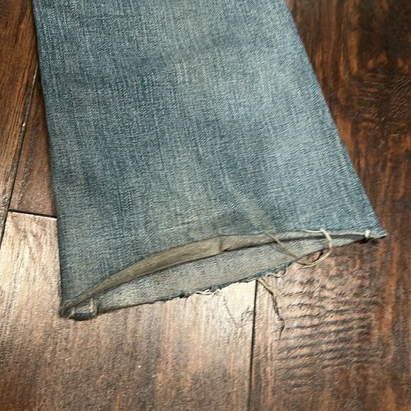 True religion Bobby jeans size 29 by 31 distressed made in USA raw hem in GUC - Picture 7 of 13